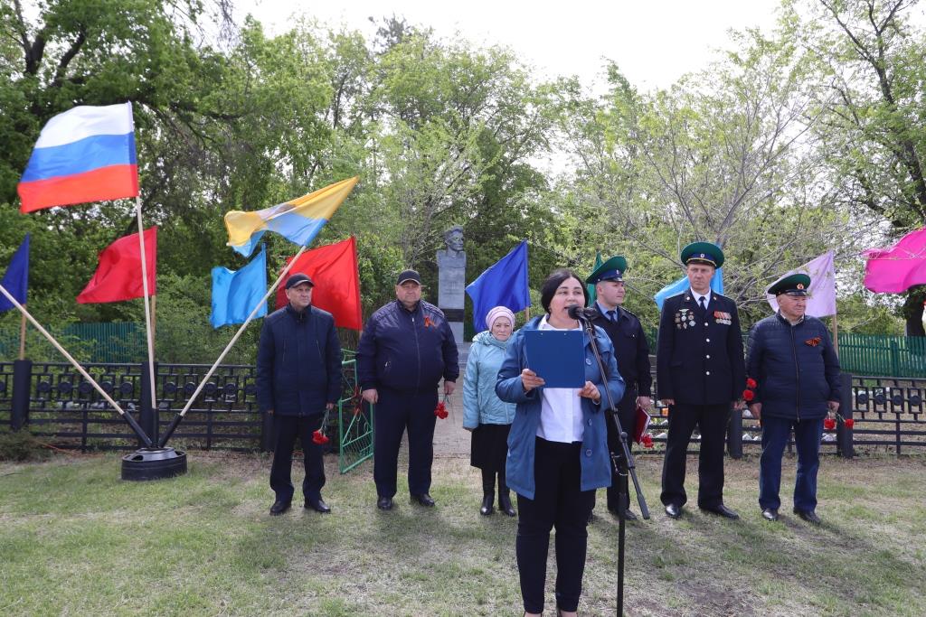 В Стрельниково состоялся торжественный митинг, посвященный Дню пограничника.